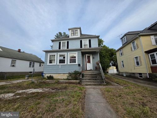 6011 Cedonia Ave, BALTIMORE, MD, 21206-2748 | Card Image