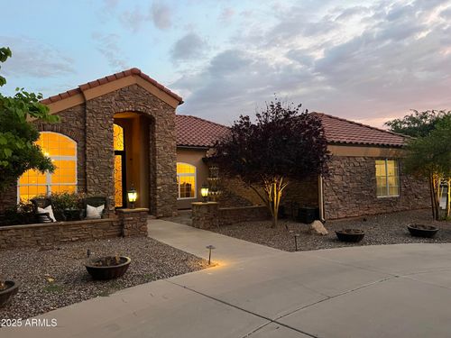 2107 E Park Ave, Gilbert, AZ, 85234-6219 | Card Image