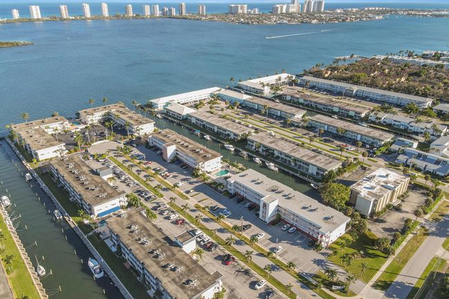 APT-310 - 131 Doolen Ct, Condo with 2 bedrooms, 2 bathrooms and null parking in North Palm Beach FL | Image 34