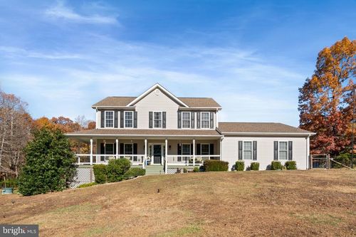 2182 Towles Rd, Midland, VA, 22728-9616 | Card Image