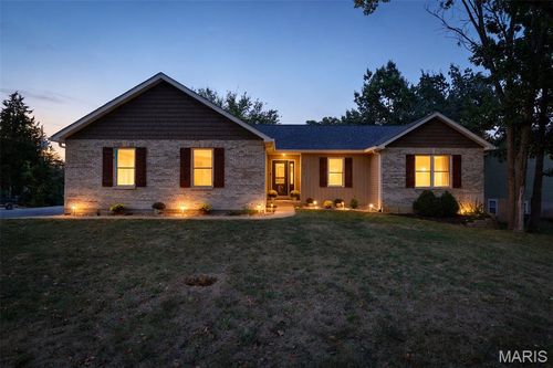 9814 Ridgecrest Dr, Hillsboro, MO, 63050-3319 | Card Image