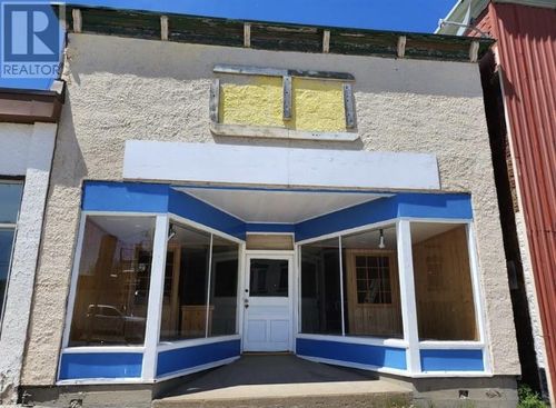 {{alt}} | Card Image