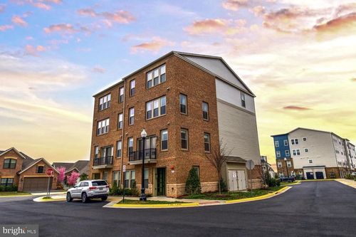 23610 Havelock Walk Ter, BRAMBLETON, VA, 20148-1899 | Card Image