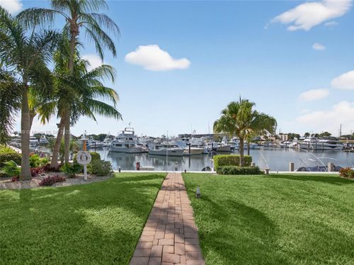 apt-505-21 Yacht Club Dr, North Palm Beach, FL, 33408-3847 | Card Image