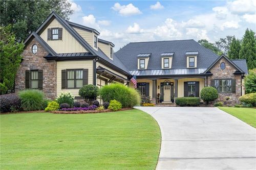 154 Gold Leaf Trl, Powder Springs, GA, 30127-8344 | Card Image