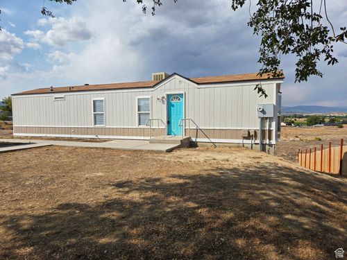 2384 W 700 S, Vernal, UT, 84078-4010 | Card Image