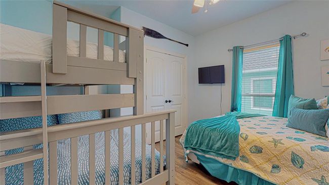 Alternative view of the guest bedroom. Twin bed over a full bed for bunk beds. | Image 28