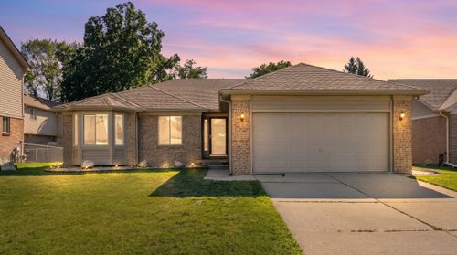 32926 Gallo Ln, Warren, MI, 48093-8145 | Card Image