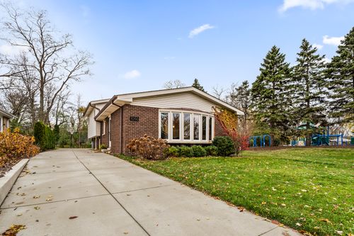 1050 Devonshire Court, Highland Park, IL, 60035 | Card Image