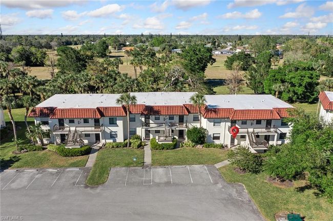 APT-105 - 4198 27 Th Ct Sw, Condo with 2 bedrooms, 2 bathrooms and null parking in NAPLES FL | Image 4