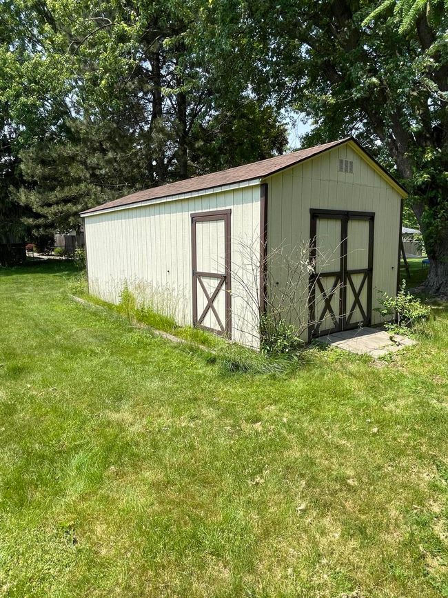617 Apache Dr, House other with 4 bedrooms, 2 bathrooms and null parking in Fremont MI | Image 6