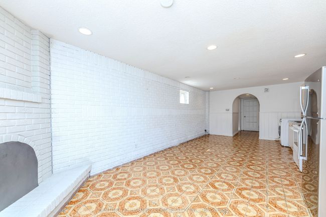 28 Sawmill Rd, House attached with 4 bedrooms, 3 bathrooms and 3 parking in North York ON | Image 28