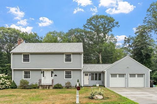 3 Thoreau Rd, Acton, MA, 01720-5511 | Card Image