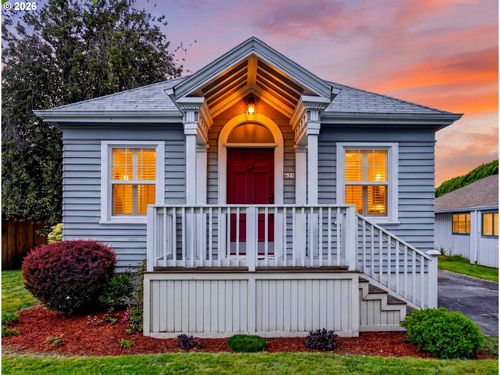 635 N Terry St, Portland, OR, 97217 | Card Image