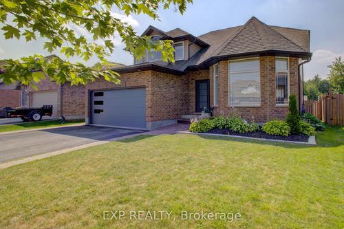 128 Schmidt Dr, Arthur, ON, N0G1A0 | Card Image