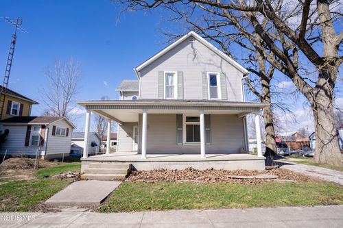 406 N Cherry St, Paulding, OH, 45879-1215 | Card Image