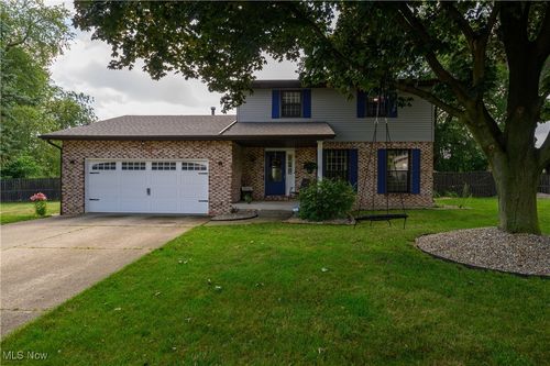 6076 Baycliff Ave Nw, Canton, OH, 44718-1337 | Card Image