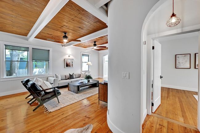 Rounded walls give added character and charm | Image 6