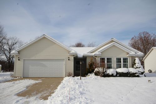 13330 Park West Blvd, Vicksburg, MI, 49097-8493 | Card Image