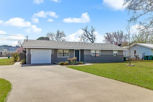 701 S Avenue J, Marble Falls, TX, 78654-6226 | Card Image