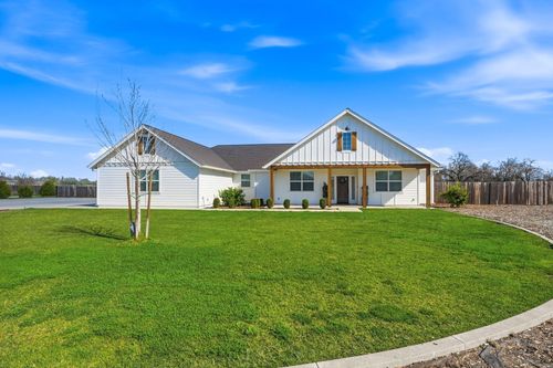 6685 Scenic Oak Ct, Anderson, CA, 96007-8563 | Card Image