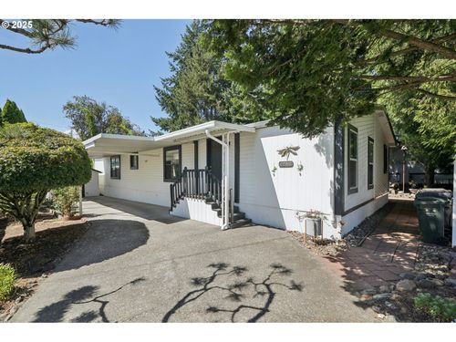 19-8434 Se Heritage Ct, Clackamas, OR, 97015-9432 | Card Image