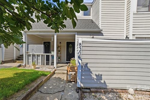 8338 Cricket Lake Dr, Charlotte, NC, 28277-9846 | Card Image