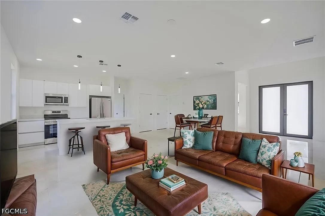 Residential Lease in Lehigh Acres 4