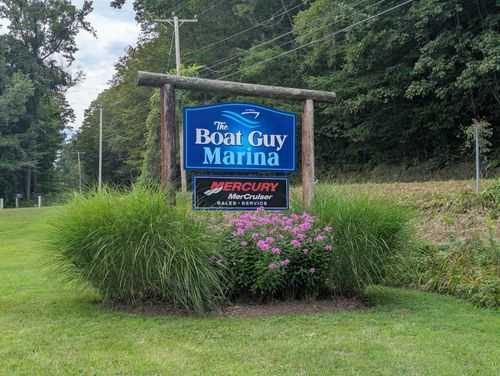 225 Missing Link Rd, Bellows Falls, VT, 05101-3009 | Card Image