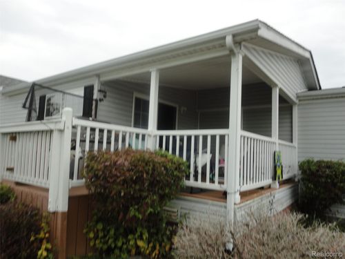 983 Tanners Lndg, Raisinville Twp, MI, 48161-4590 | Card Image