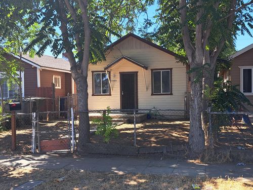 2222 E White Avenue, Fresno, CA, 93701 | Card Image