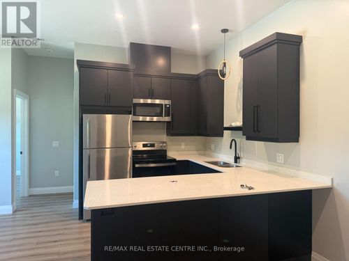 4-8 Main Street S, East Luther Grand Valley (Grand Valley), ON, L9W5S6 | Card Image