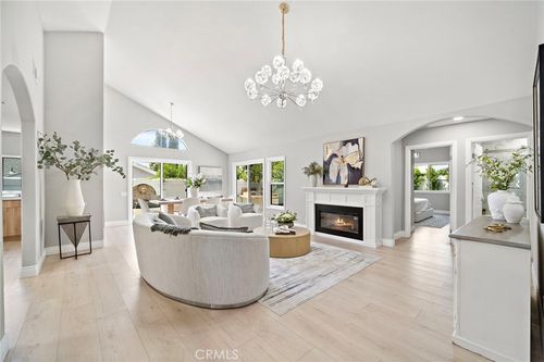 25981 Cordillera Dr, Mission Viejo, CA, 92691-4011 | Card Image