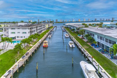 108-130 Doolen Ct, North Palm Beach, FL, 33408-5711 | Card Image