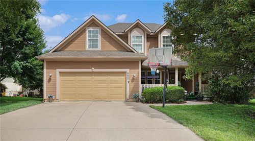4407 Sw Briarbrook Dr, Lee's Summit, MO, 64082-4823 | Card Image