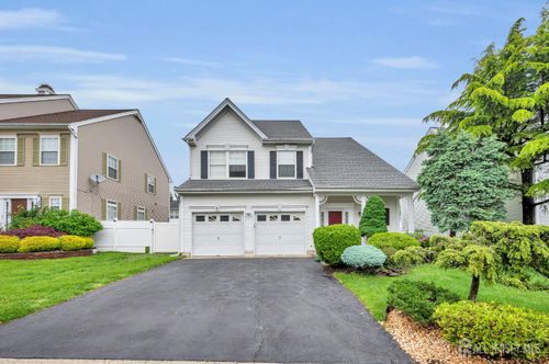 8 Raleigh Way, Franklin Park, NJ, 08823-1700 | Card Image