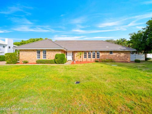 202 River Walk Dr, Melbourne Beach, FL, 32951-3113 | Card Image