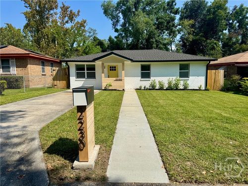 2230 Iowa St, Savannah, GA, 31404-1930 | Card Image