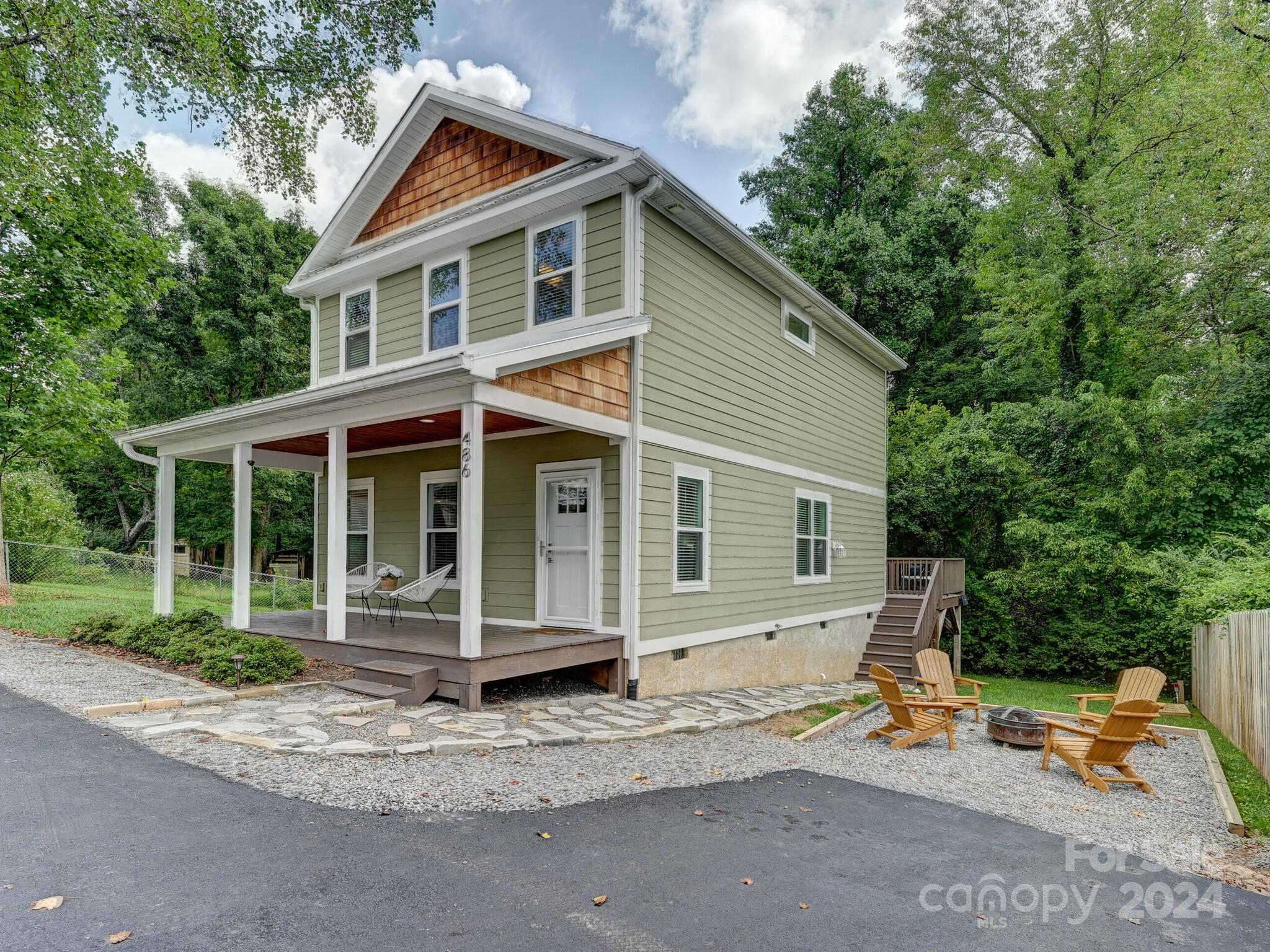 Onteora Blvd, Asheville, NC 28803