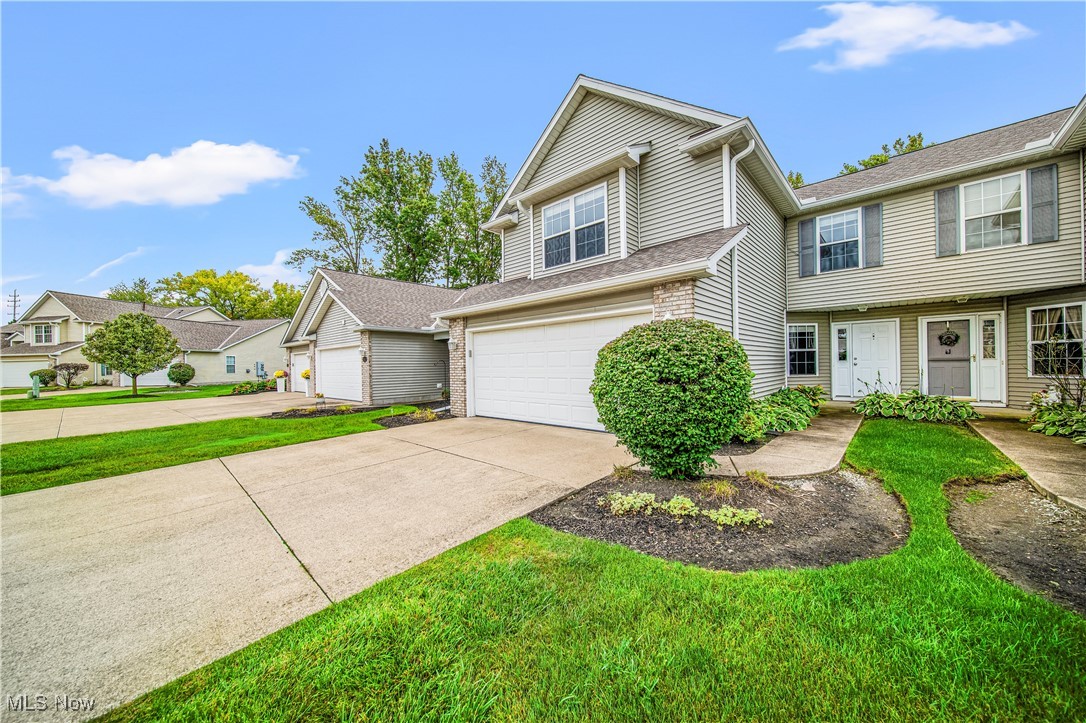 Hidden Harbor Dr, Fairport Harbor, OH 44077