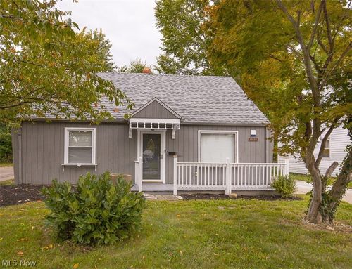 23162 Gay St, Euclid, OH, 44123-1516 | Card Image