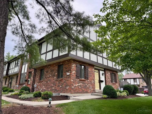 9531 Haddington Ct, Cincinnati, OH, 45251 | Card Image