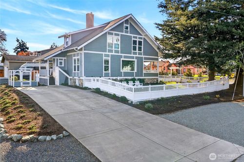 2120 12th St, Anacortes, WA, 98221-2008 | Card Image