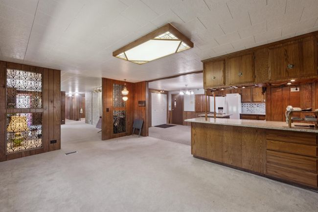423 N Saint Marys St, House other with 5 bedrooms, 3 bathrooms and null parking in Caldwell KS | Image 6