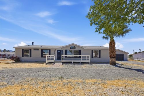 5670 Deanna St, Pahrump, NV, 89048-7378 | Card Image