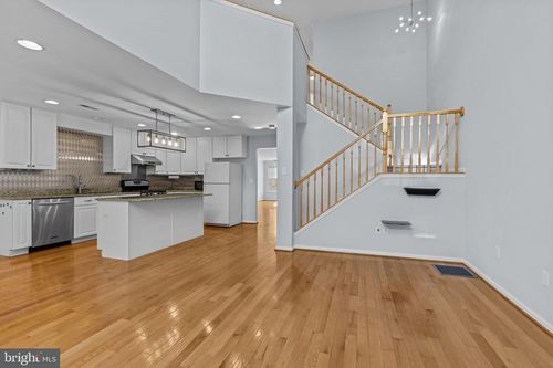 61 Sunrise Ct, FEASTERVILLE TREVOSE, PA, 19053-6464 | Card Image