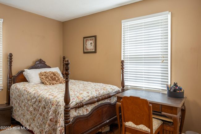 6733 Newon Grove Highway, House other with 3 bedrooms, 2 bathrooms and null parking in Newton Grove NC | Image 20