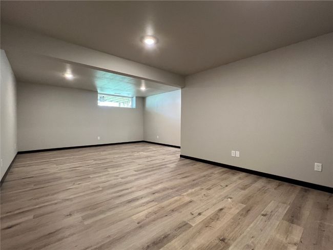 817 Prairie View Dr, Condo with 4 bedrooms, 3 bathrooms and null parking in West Branch IA | Image 28
