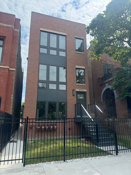 0-3723 S Lake Park Ave, Chicago, IL, 60653-2012 | Card Image