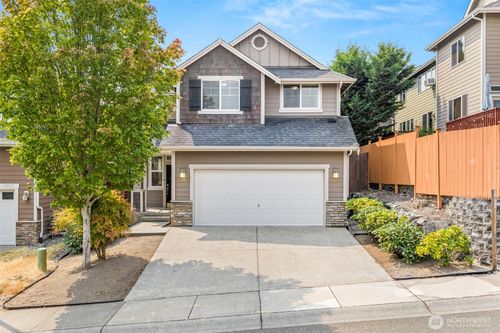 19729 129th Ave Ne, Woodinville, WA, 98072-8696 | Card Image
